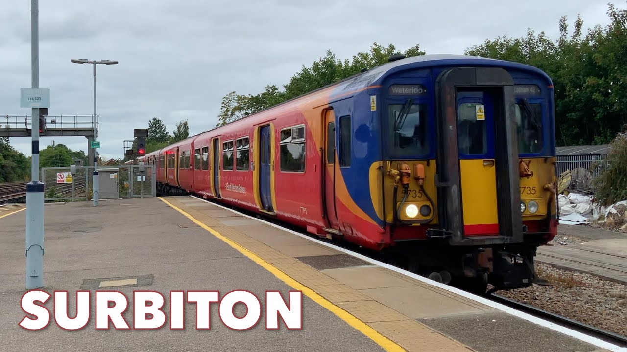 Trains at Surbiton (18/08/2025)