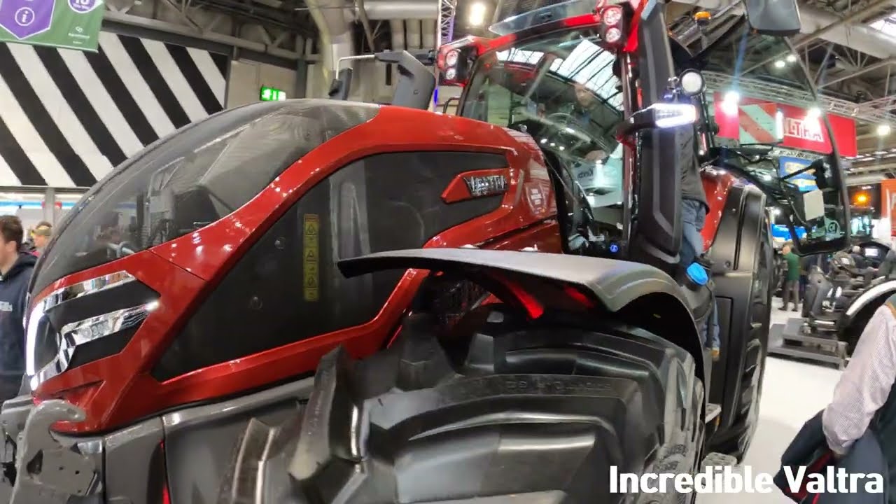 2023 Valtra Q305 Unlimited 7.4 Litre Diesel Tractor (305 HP)