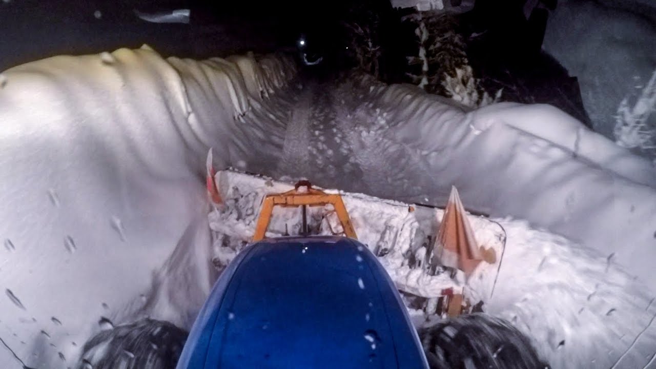 ❄️Winterdienst extrem❄️ 1,3m Neuschnee in Oberkärnten / Jan. 2021 / New Holland Power ❄️
