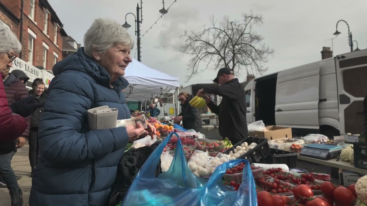 Frodsham Thursday street market Pt2