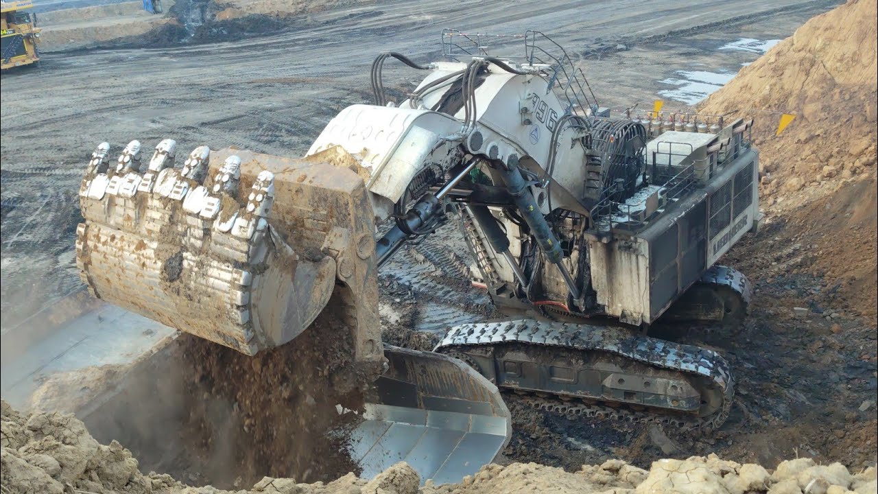 Liebherr 996 + RH120E + RH340 vs 830E-DC: 24-Hour MINING APOCALYPSE! (4K)