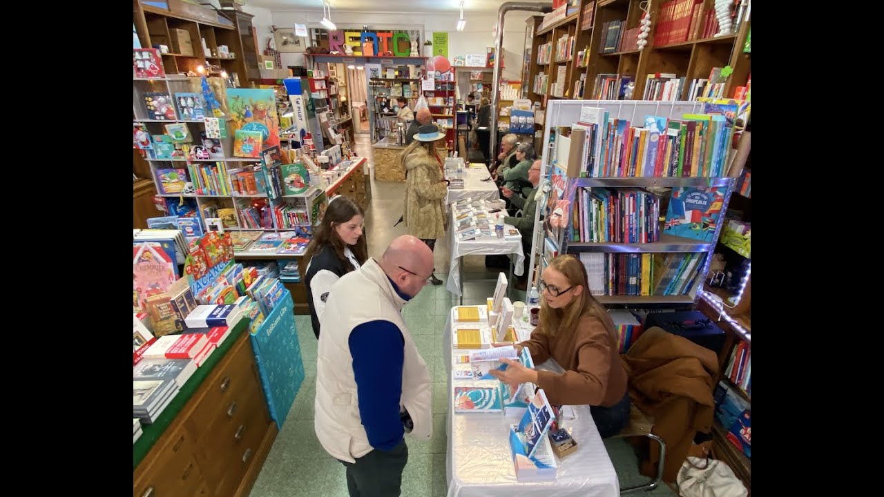 Une belle journ&eacute;e de d&eacute;dicaces &agrave; la librairie Redic de Saint-Quentin !