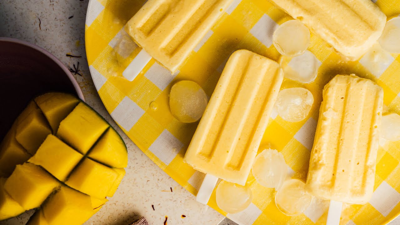 Easy Mango Kulfi Recipe | No Cook No Churn | Mango Ice Cream 🥭