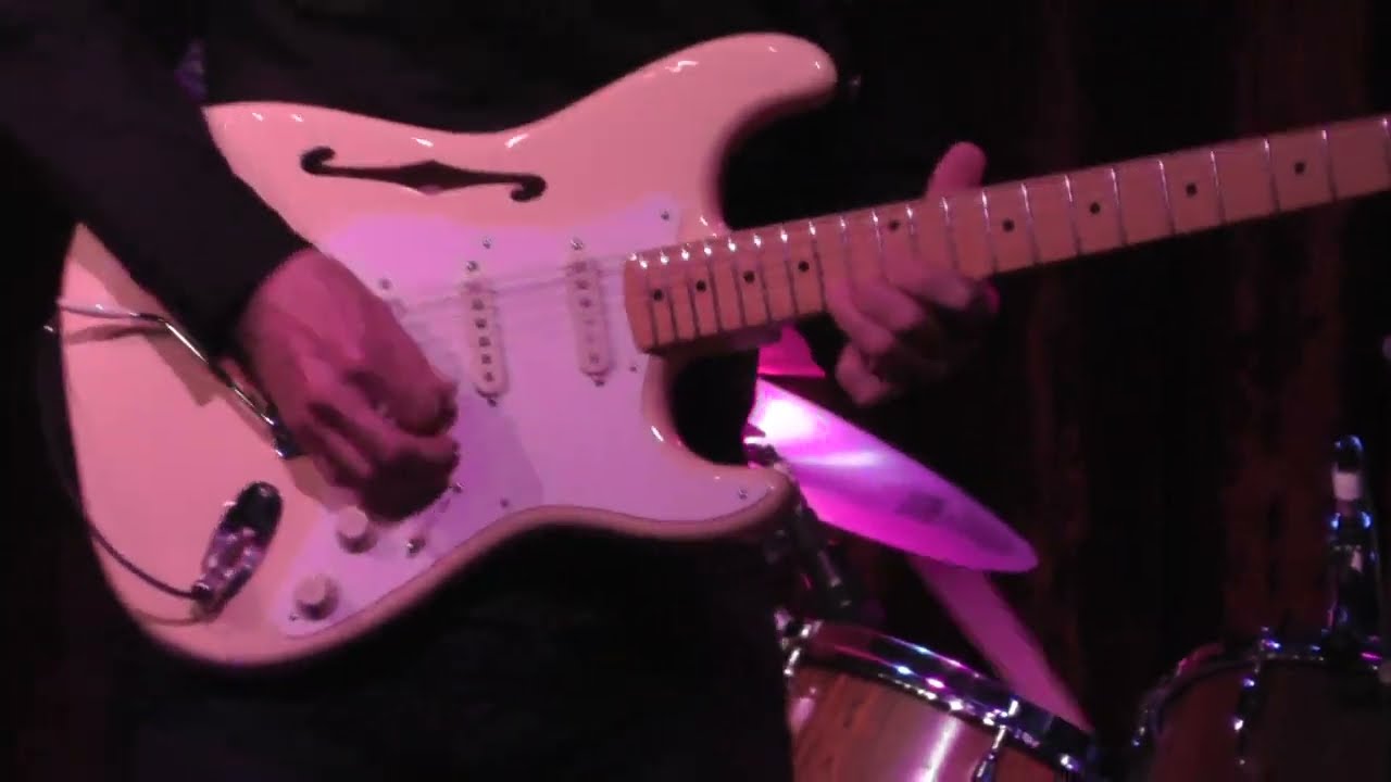 Eric Johnson 
