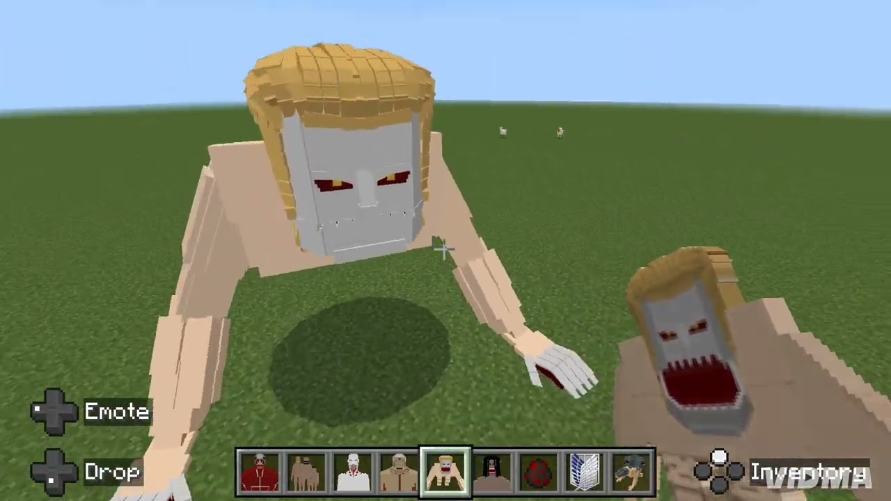 Showcasing the cool attack on Titan mod for Minecraft Bedrock edition