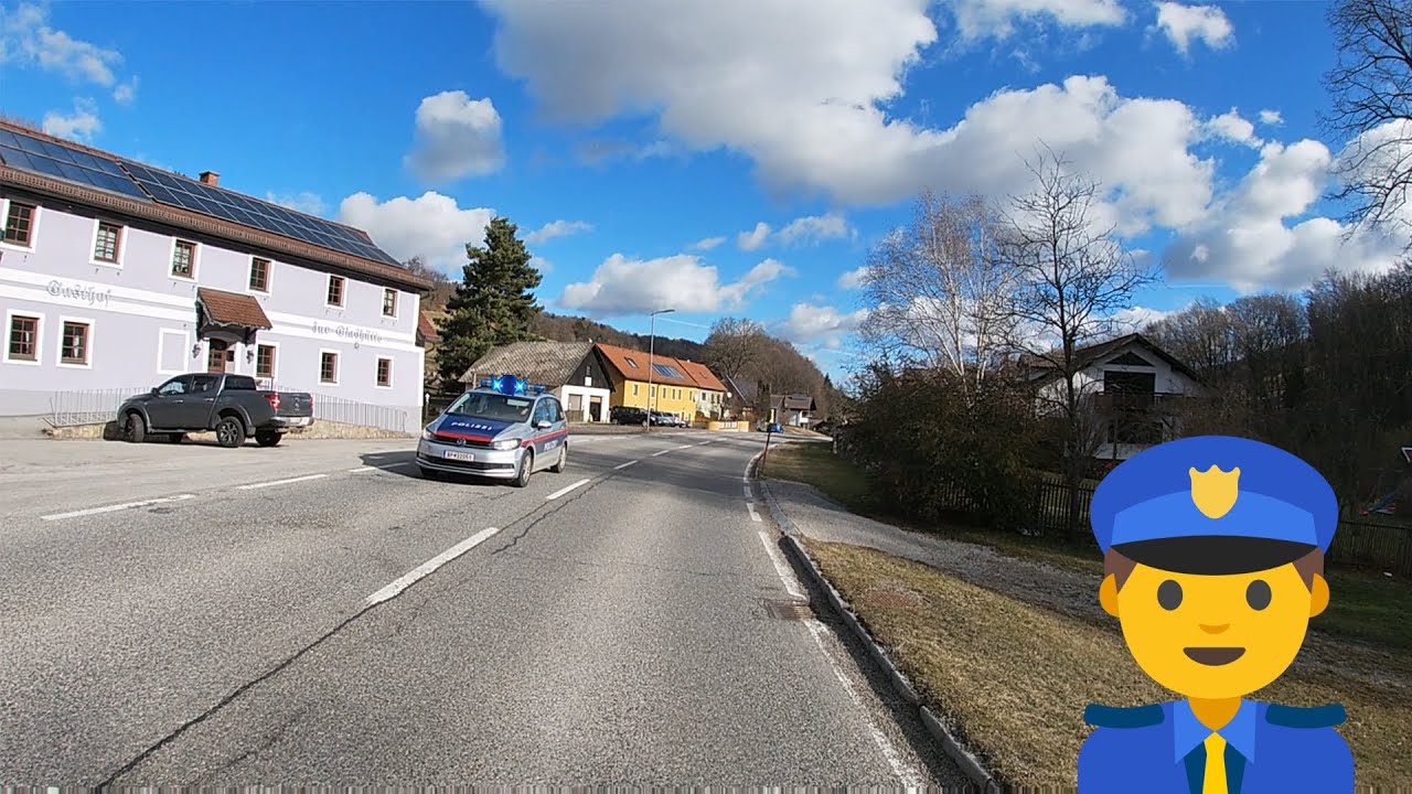 Polizei ist überall : ( 👮‍♂️🚓 #aprillia