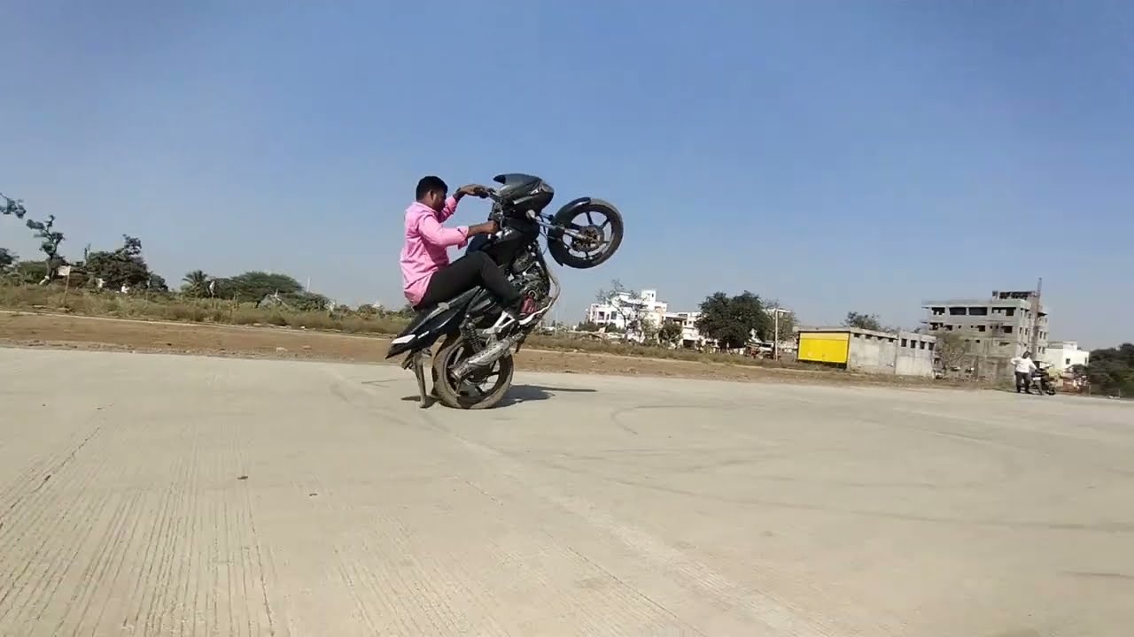 riderboy ke khatarnak  😱😱stunt trick. 🏍️🏍️🔥🔥🔥🔥😲😲😲