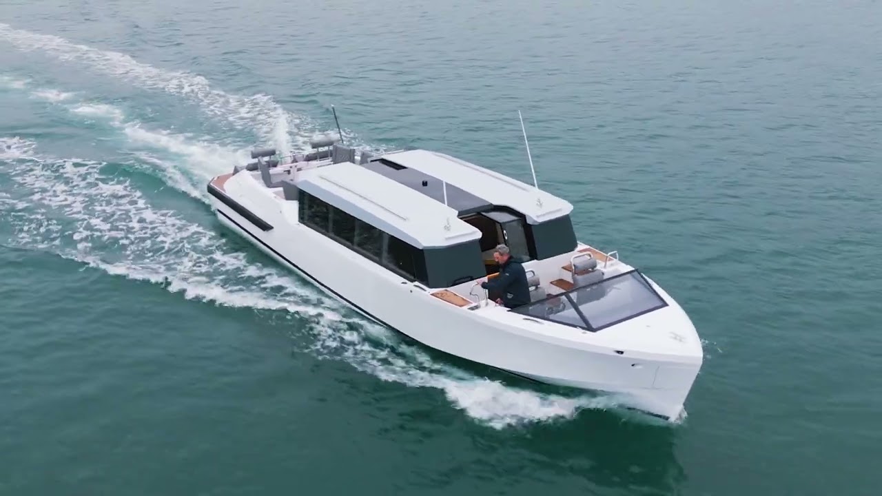Cockwells delivers 13m Limousine Tender for Megayacht Renaissance