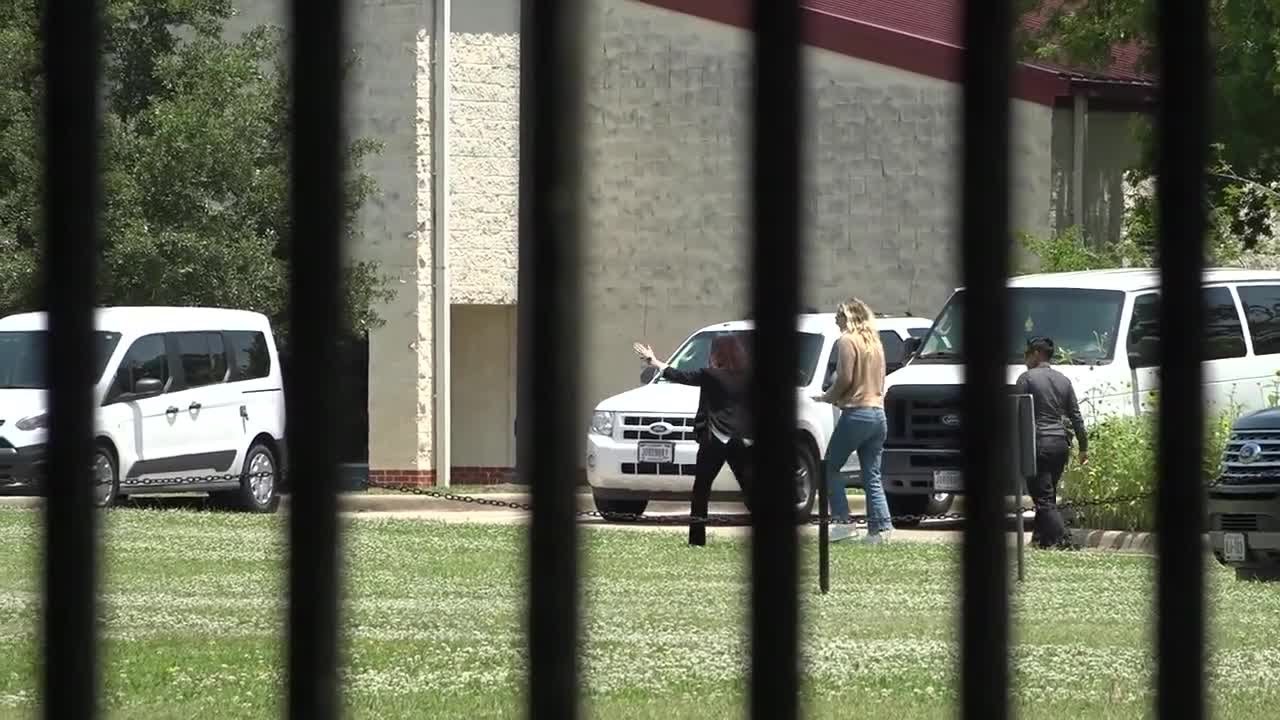 Holmes Arrives in Bryan