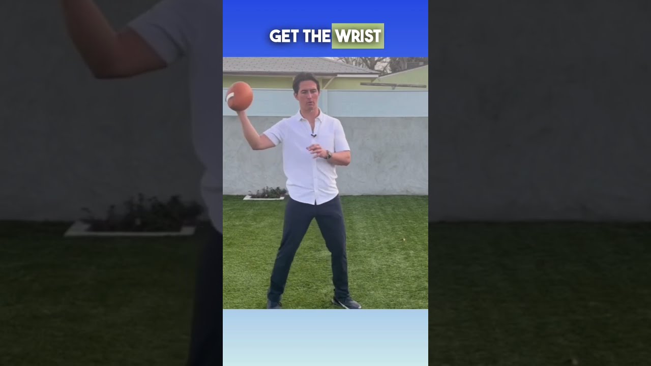 Quarterback Throwing Mechanics: Key Mistake With Elbow Position That Impacts Power #quarterbacks