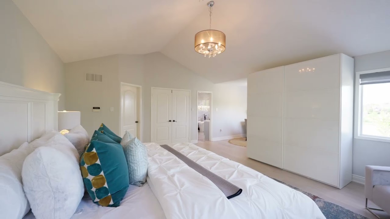 [Drone+ Indoor Walkthrough]  85 Queensway Dr, Richmond Hill