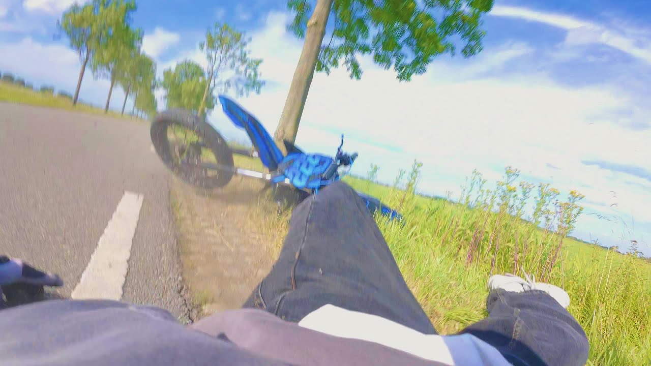 The end... I crashed my bike (broken ankle)