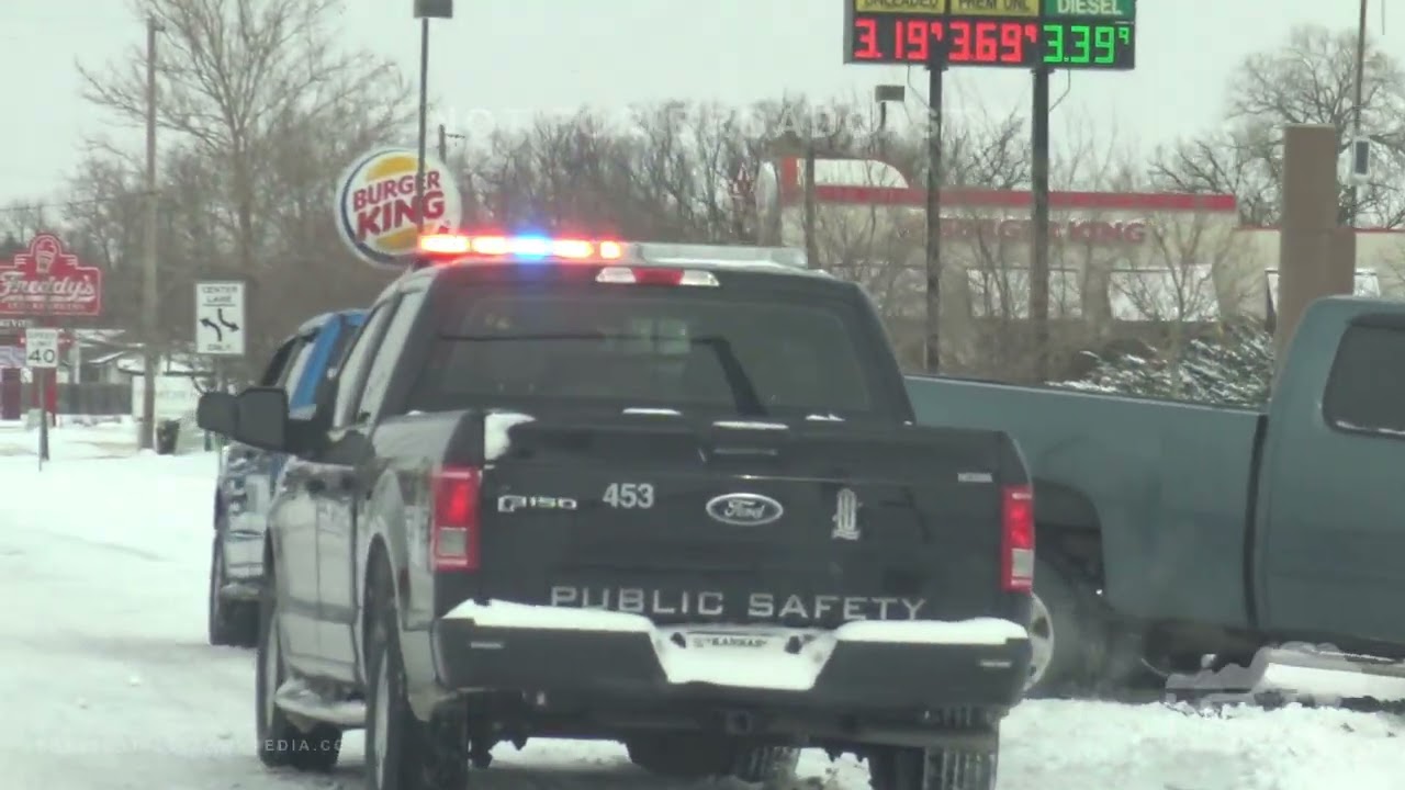 02-02-2022, Wichita, KS - Continued Travel Problems by Major Winter Storm