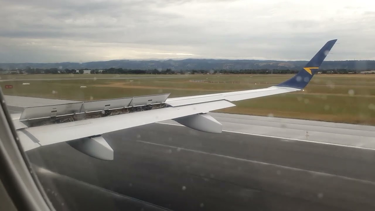 Alliance Airlines Embraer 190 VH-UYY QF1982 Rejected Takeoff in Adelaide