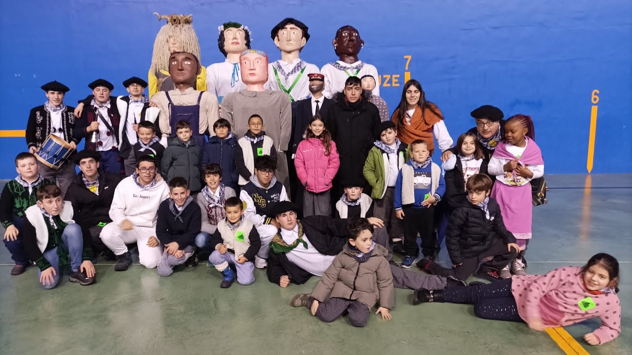 Buscando al olentzero en Uharte Arakil