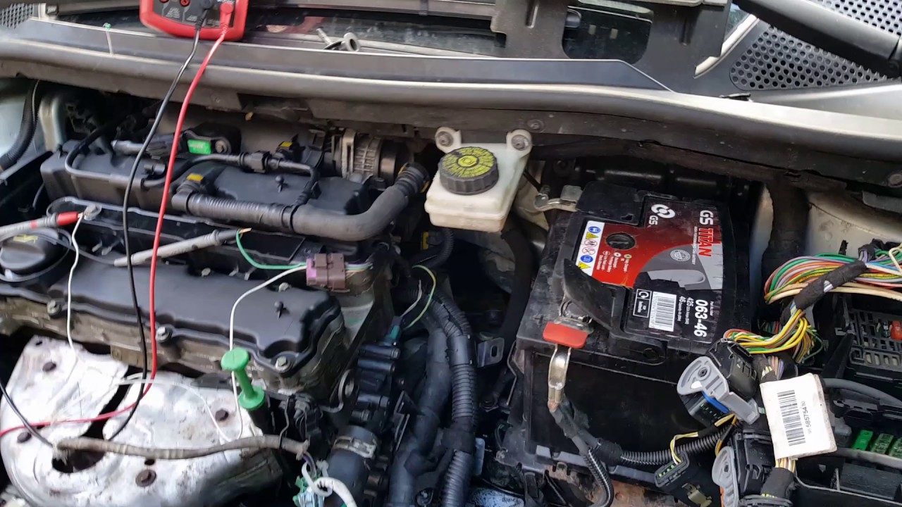 Citroën C4 1.4 petrol KFU, engine light on, P0351. Fault finding and repair.