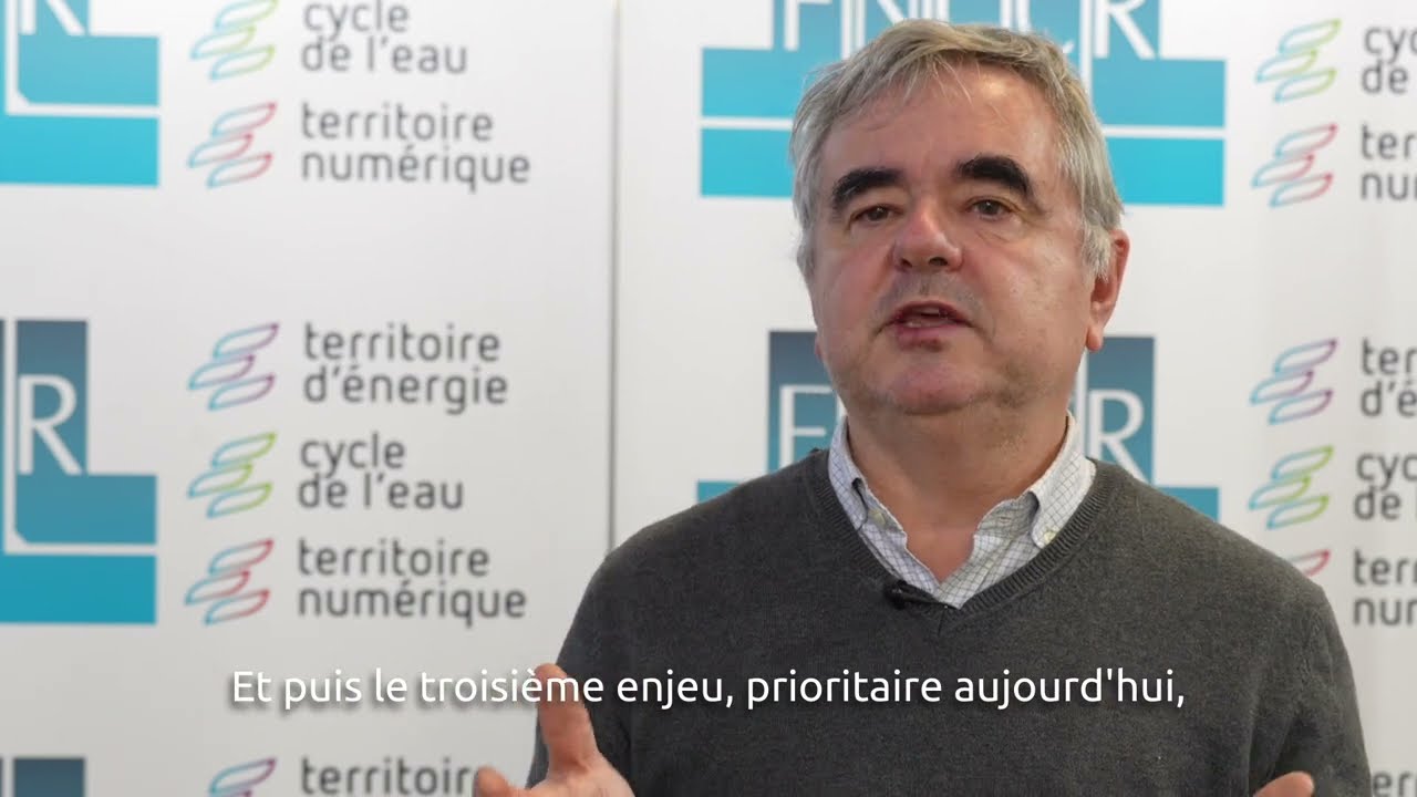 Enjeux et leviers du service public d'eau et d'assainissement
