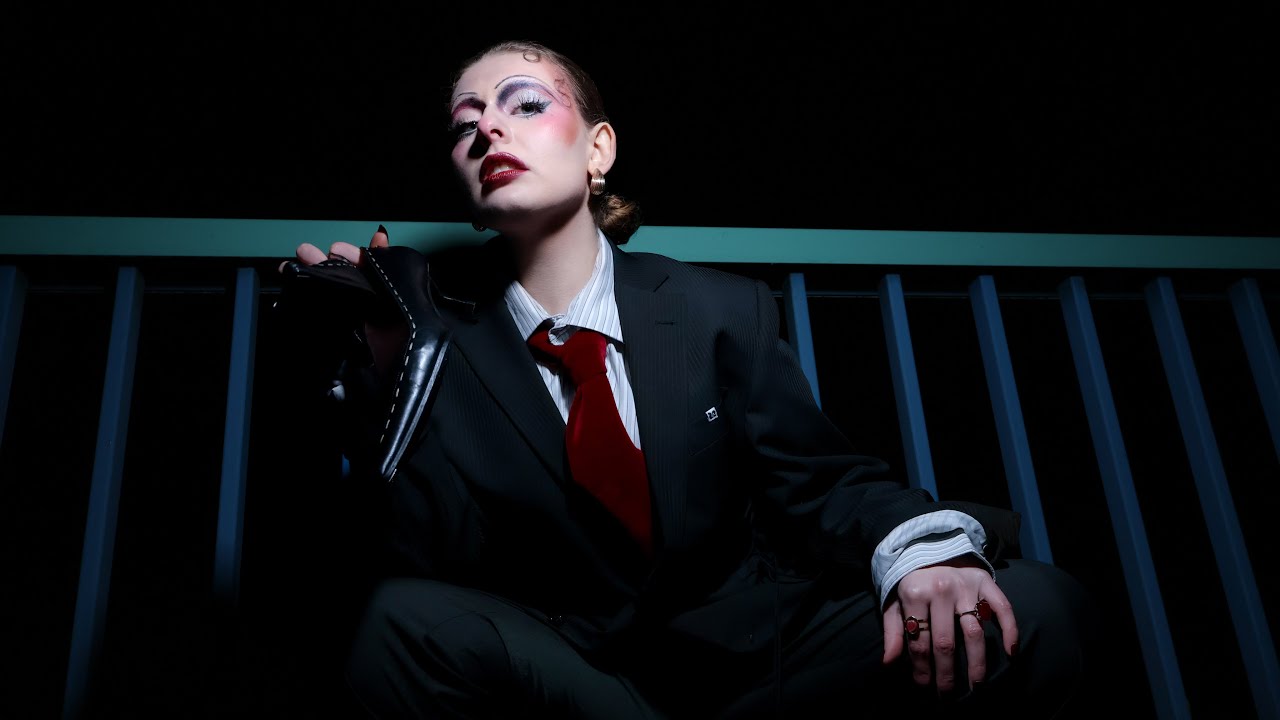 NAJE - docteur (clip officiel) 