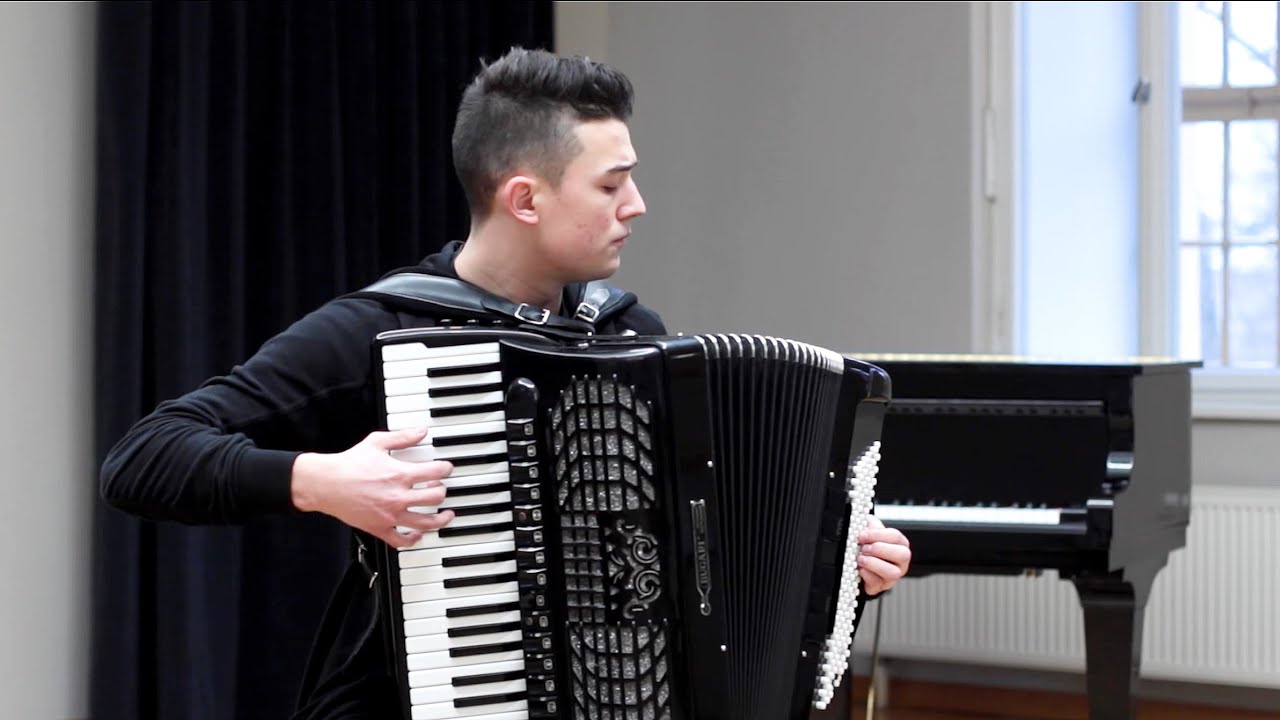 Gerard Grisey: Passacaille (played by Daniel Roth) #accordion