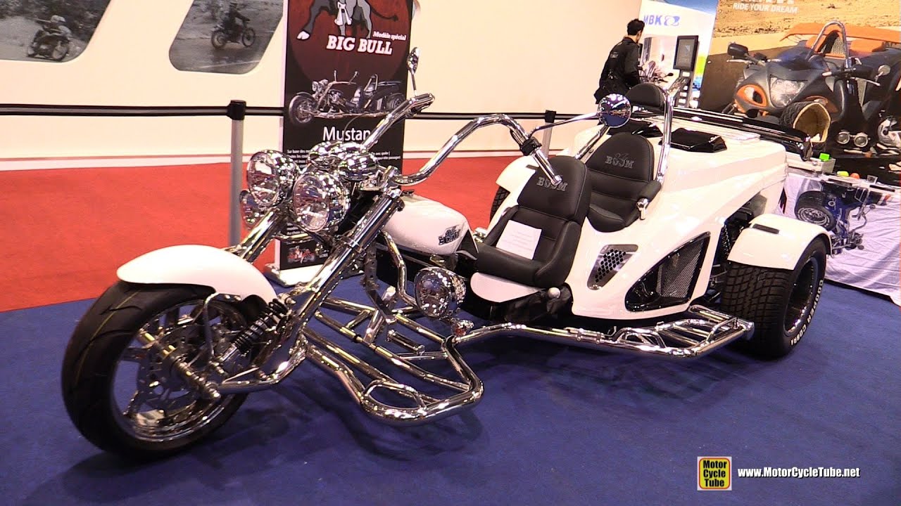 2015 Boom Mustang ST1 Thunderbird Bike - Walkaround - 2015 Salon de la Moto Paris