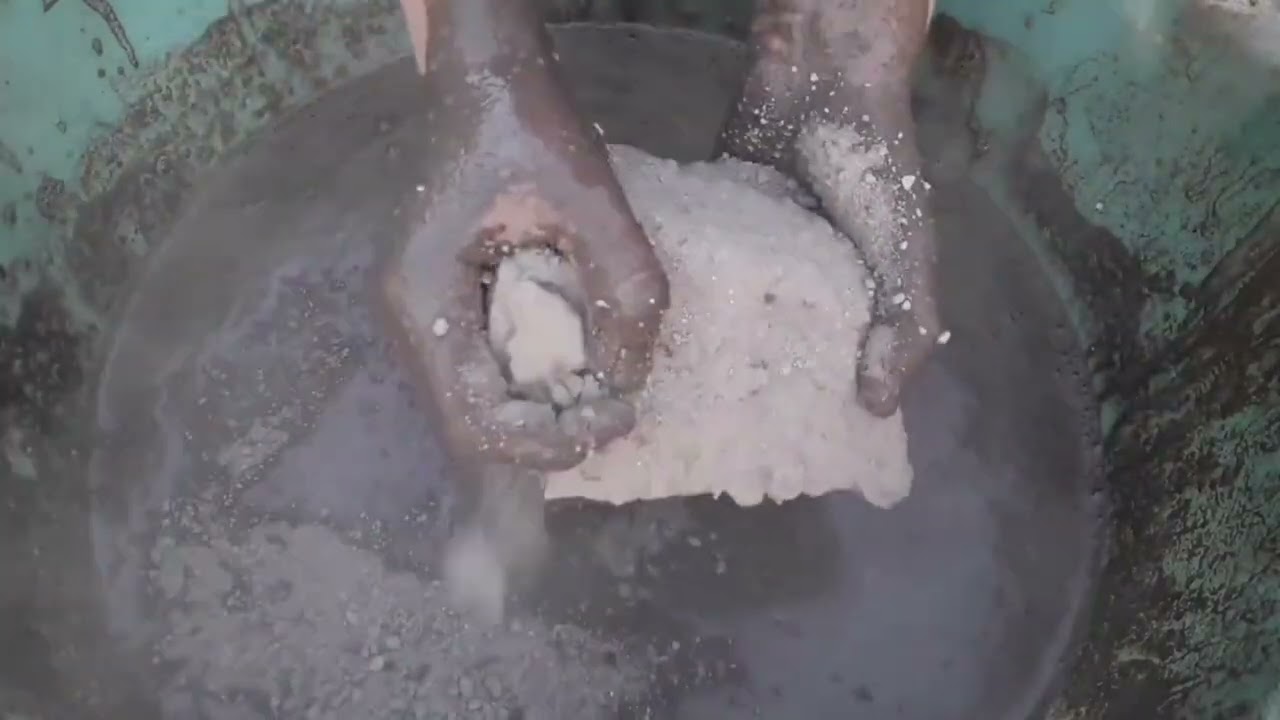 2× speed crumbling video 