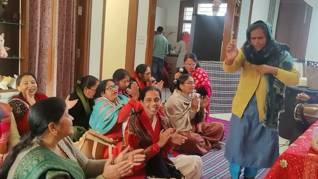 कीर्तन में राधा रानी सरकार का बहुत ही सुंदर भजन🙏🙏🌹🌹श्याम वृंदावन तो आ गया राधे राधे🙏🙏🌹🌹