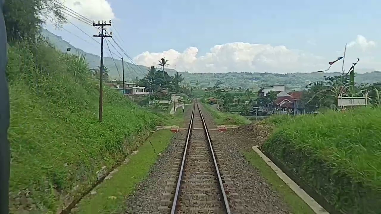 Rute Cibatu - Ciawi Sangat Indah dari KA PASUNDAN ke Tasikmalaya