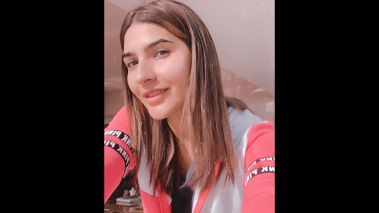 Hottest Candid Photos of Model Kiran Malik