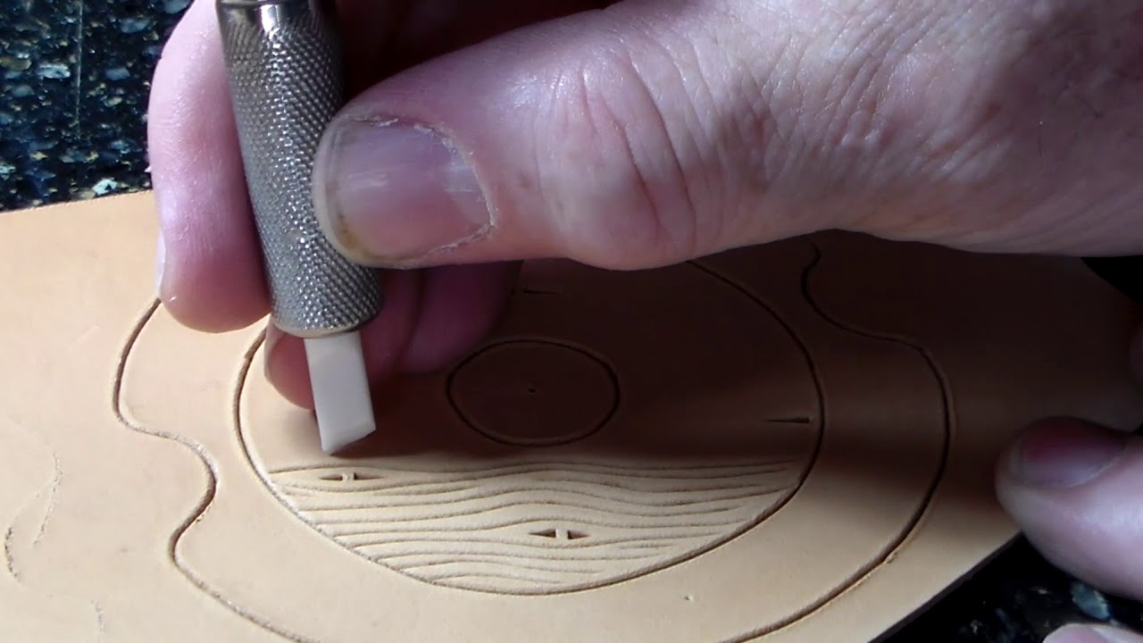 Swivel Knife Woodgrain Effect