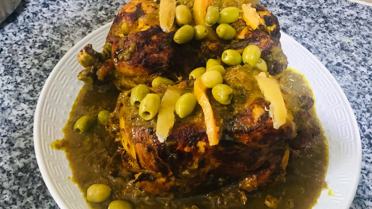 دائما مع السهل و السريع 👍🏻دجاج محمر باحسن دغميرة يا سلام 🤩 