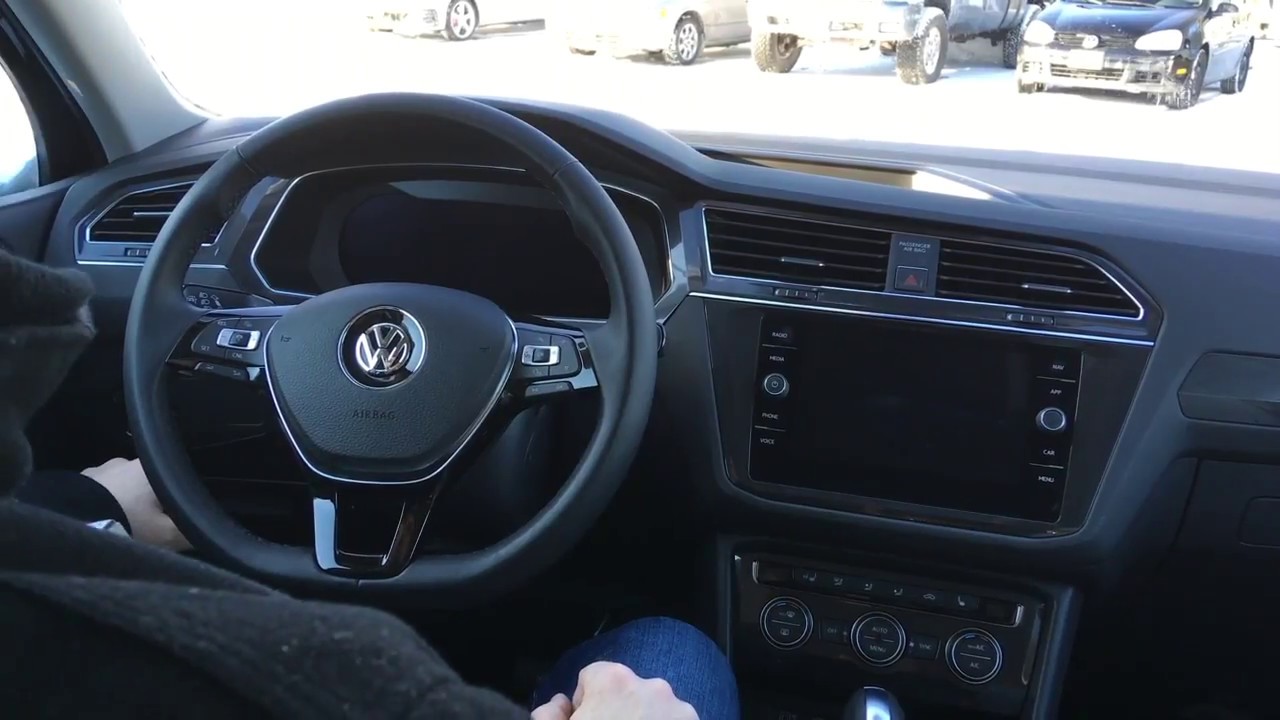 Inside the 2018 Tiguan Highline: Customizing Your Digital Dash