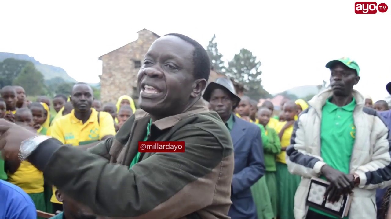 VITUKO VYA MBUNGE MWIJAGE MBELE YA UMATI 