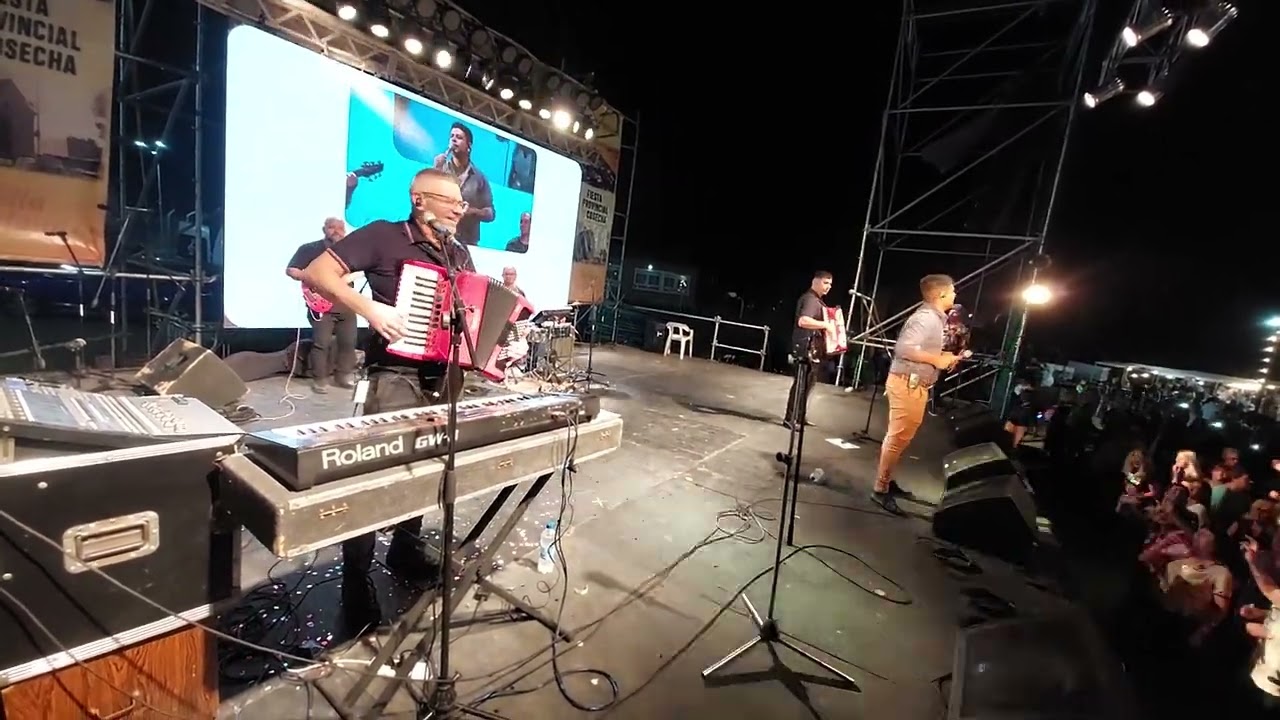 SÚPER BANDA ESTRELLA:  en la fiesta de la cosecha 2024  VILLA FONTANA