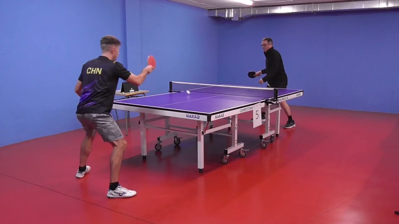 Kiryan Moledo García (CTT Novelda) versus José Bou Ramis (CTT La Vila Joiosa)