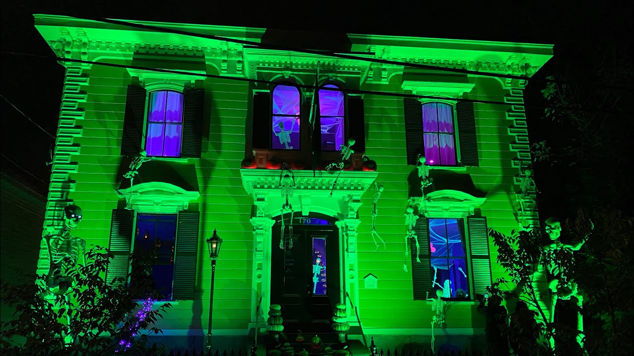 Salem Massachusetts Halloween 2020- D Tour 