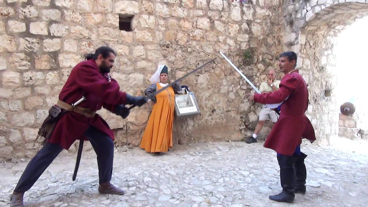 Forjadores del tiempo. Exhibición de Mano y media. Alcalá del Júcar 2016