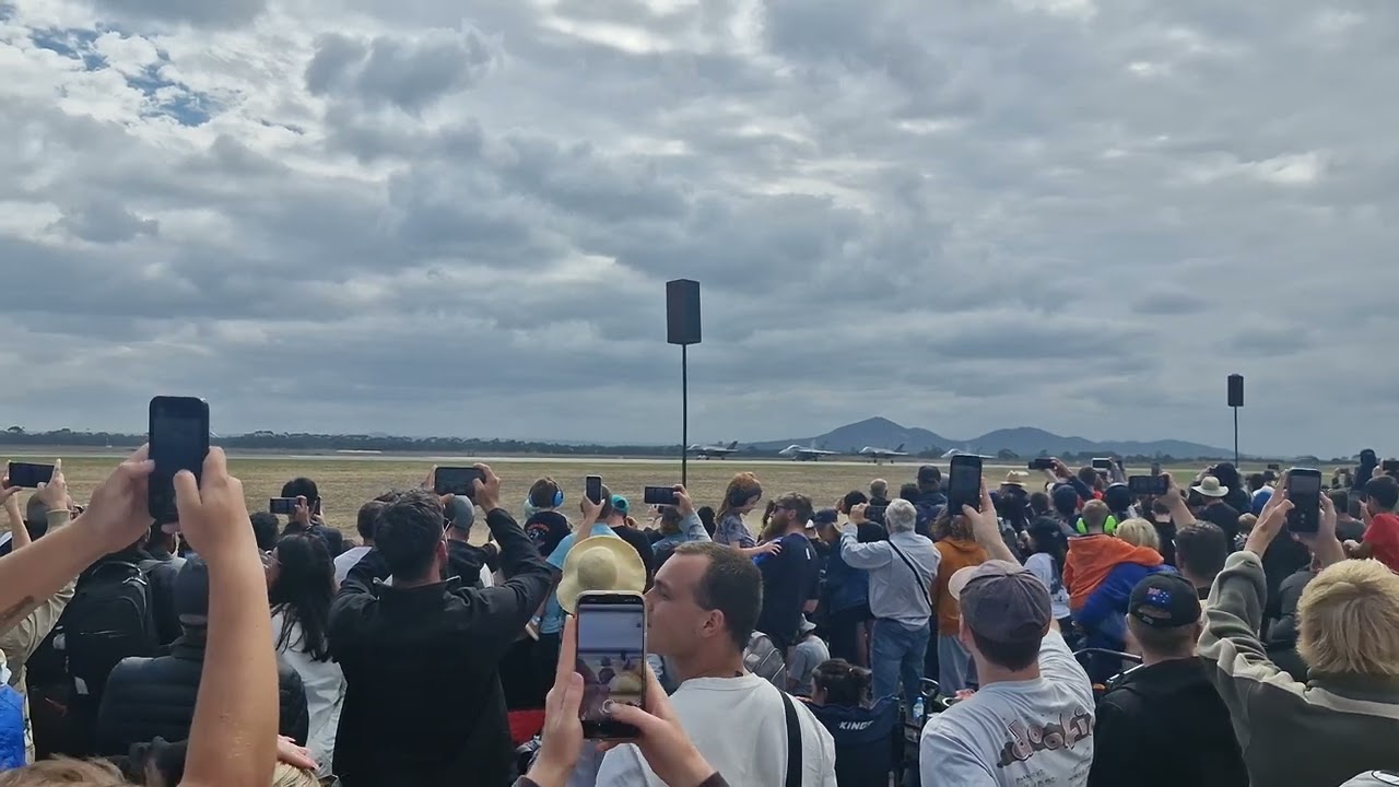 Thunderous Takeoff of Australian Fighter Jets | Avalon Airshow