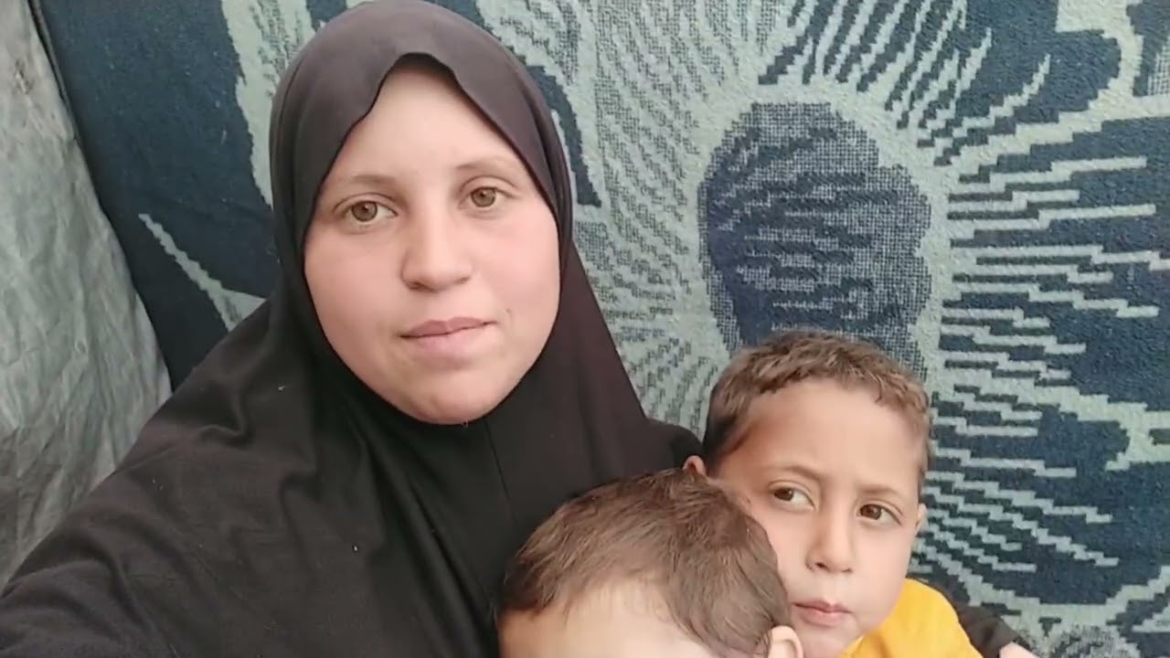 مناشدة لاهل الخير لتوفير كسوة العيد لاطفالي