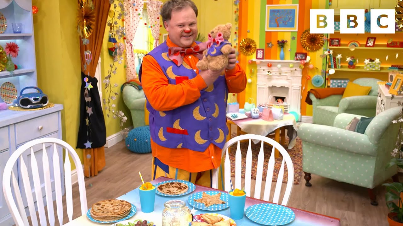 Eid Mubarak! Eid Celebration with Mr Tumble | Something Special | CBeebies