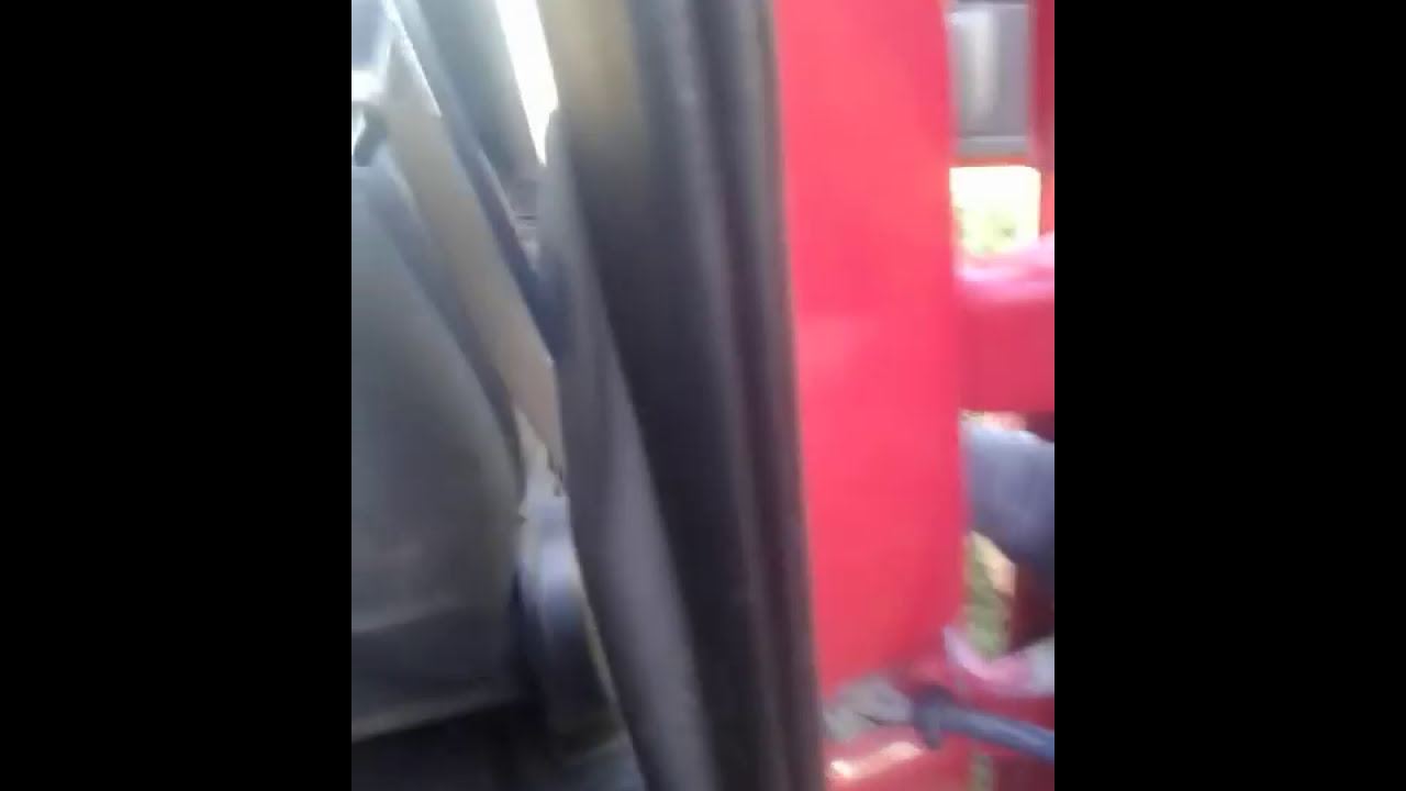 Mujer Meando En La Carretera!!! 😂