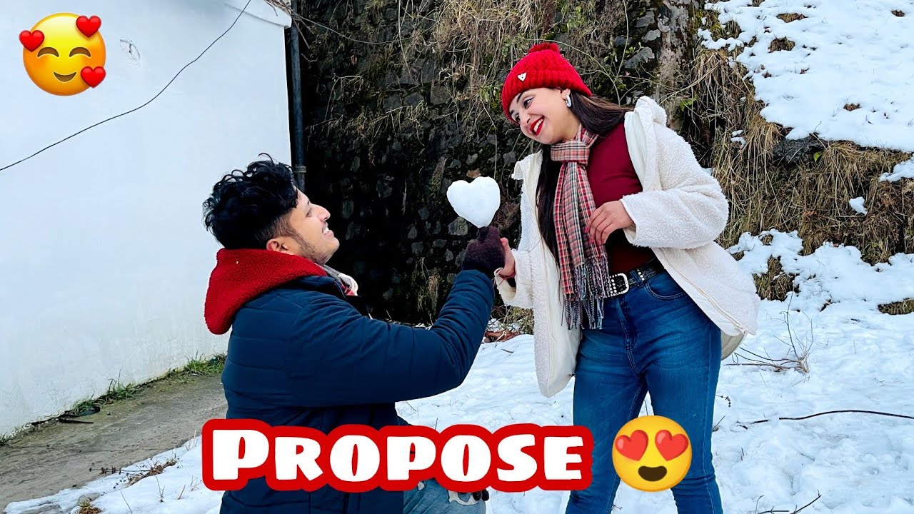 Megha Ko Kia Snow mae Propose 😍? ||Sandeep Bhatt Vlogs||