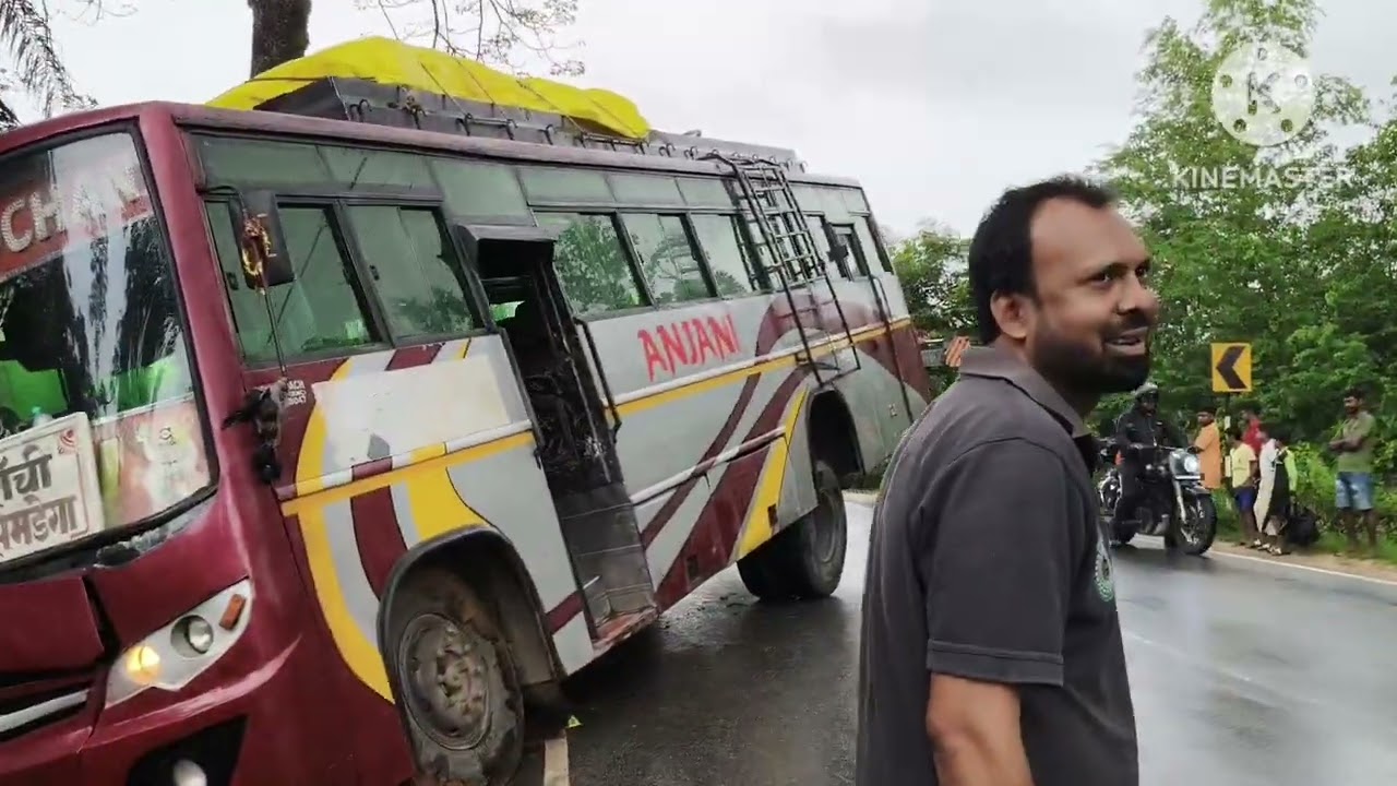 Anjani namak bus jo roaukela se Ranchi ja rahi thi