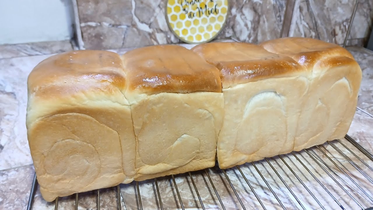 Pan de mantequilla,  pan suave, receta fácil.