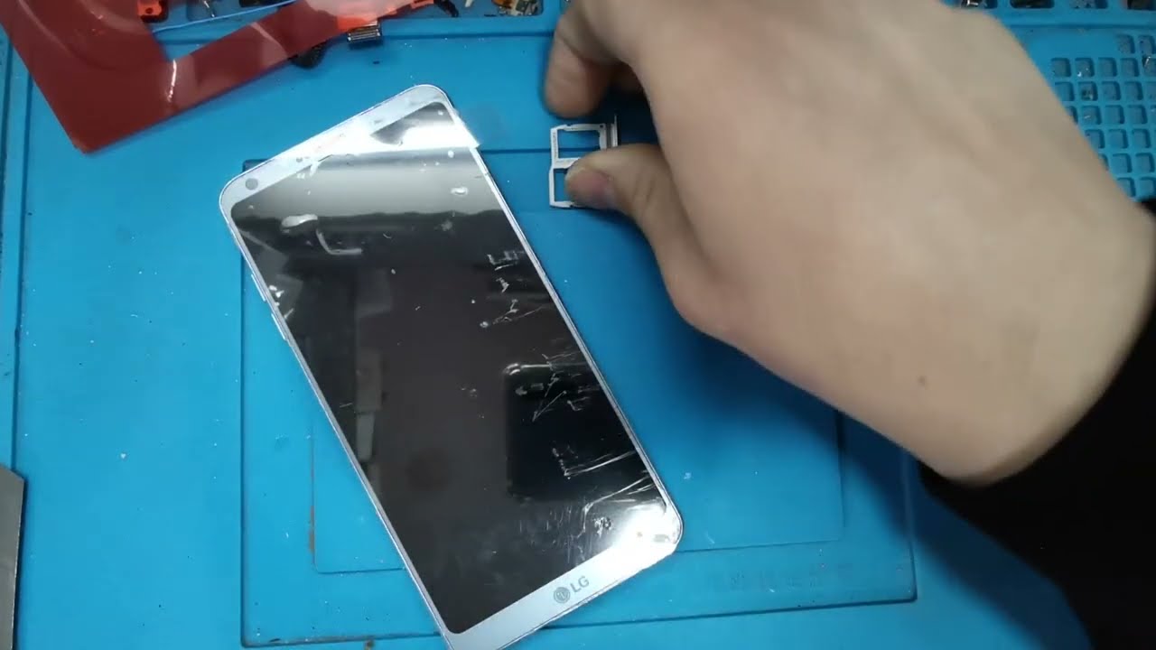 LG Q6 Replacemeent Display | LG Q6 Change Display