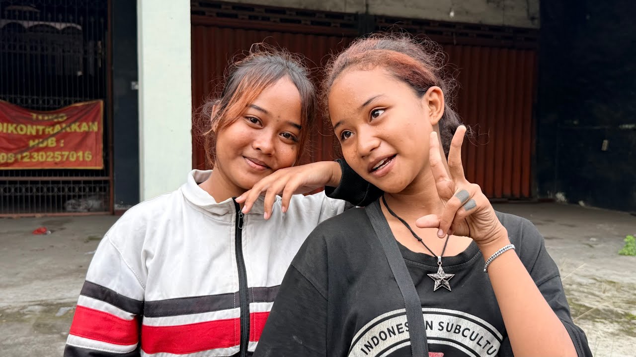 KUATIR H@MIL,DUA REMAJA PUTRI AN@K PUNK JALANAN DIPISAHKAN DAN DIANTARKAN PULANG PAK POLISI 