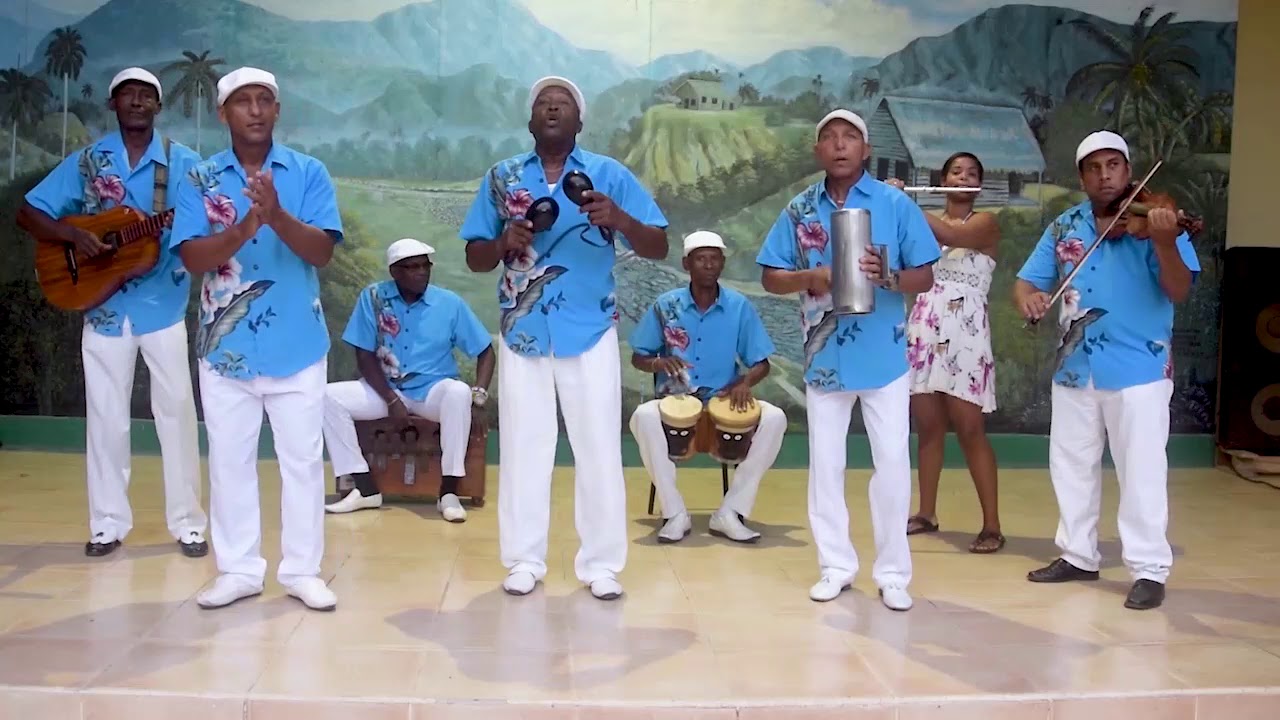 Quítame los ojos de encima