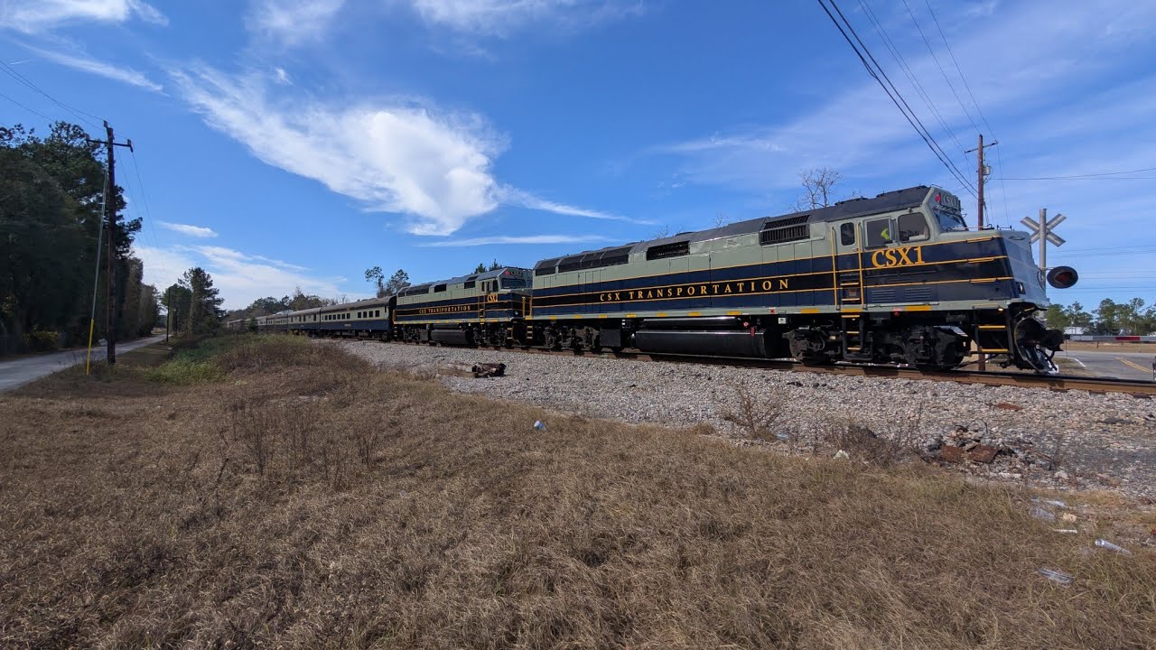 CSX 1 & 2 pull CSX OCS northbound from Waycross and CSX Pan Am rides L795 in Race Pond. 11/20/29
