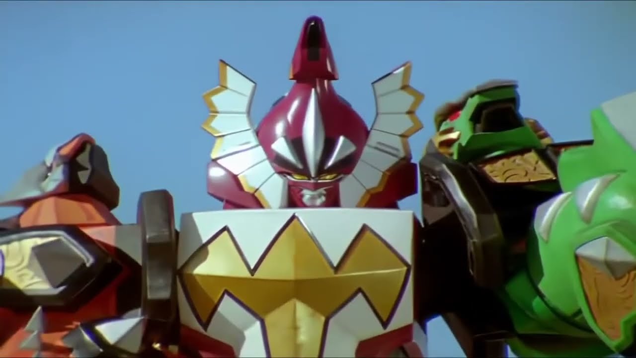 Tommy pilota o Dino Stegozord e destr&oacute;i um monstro - Power Rangers Dino Trov&atilde;o