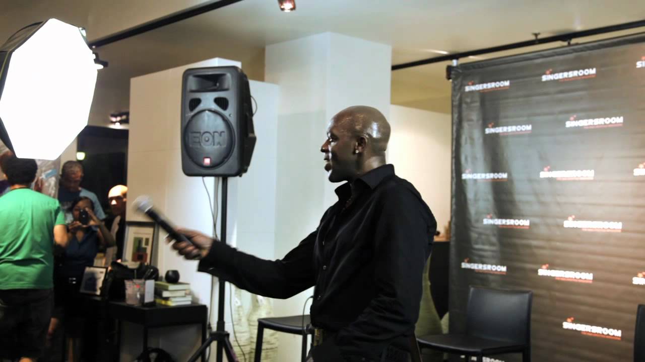 Joe - Acoustic Conversation - Singersroom.com
