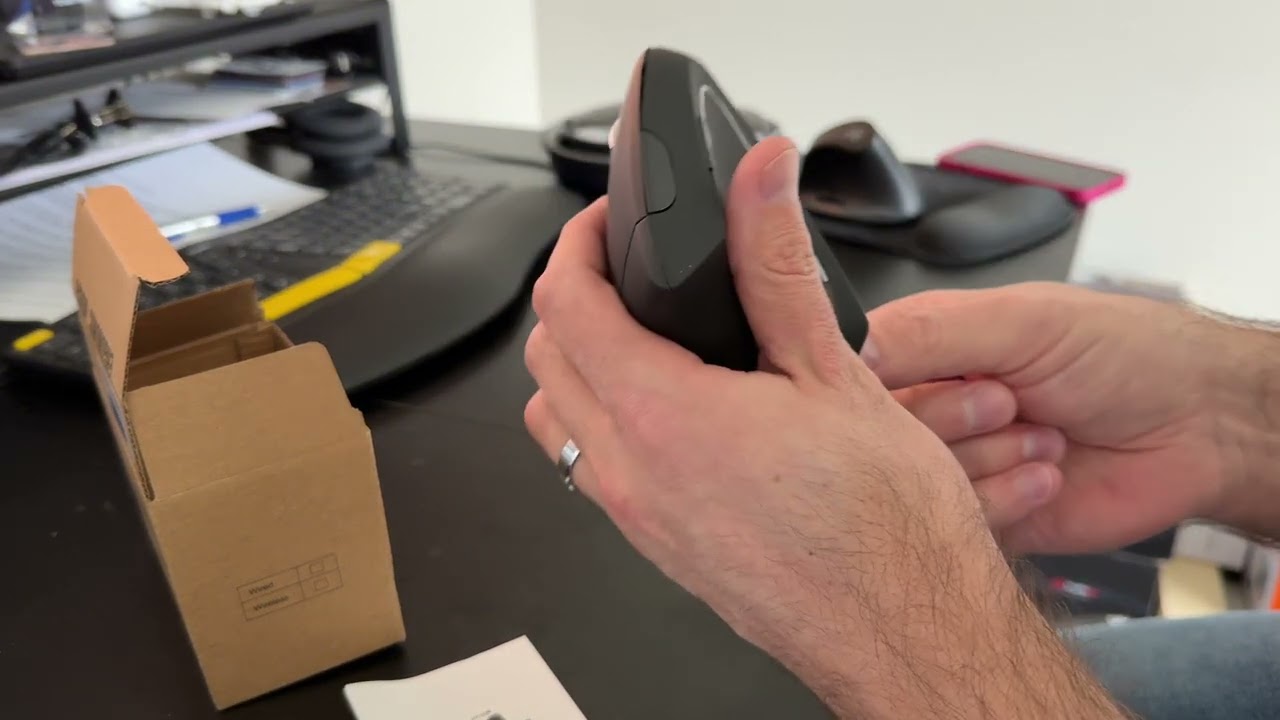 Left-Handed Mouse That Actually Works | Review + Demo